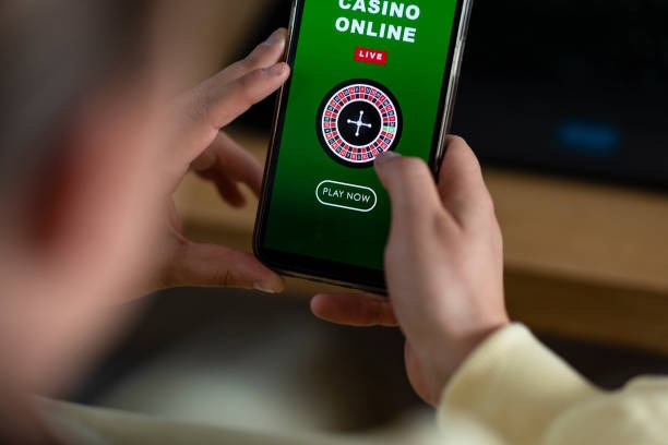 Live American Roulette table on ikantoto with professional dealer and wheel