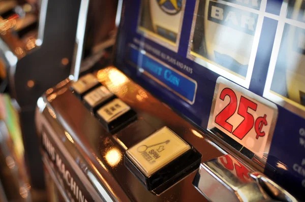 ikantoto mobile app displaying American Roulette table and betting interface
